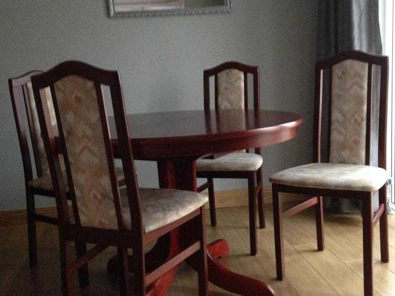 Extending Dining Table  4 Chairs