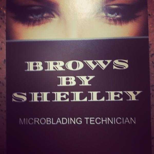 Eyebrow microblading service