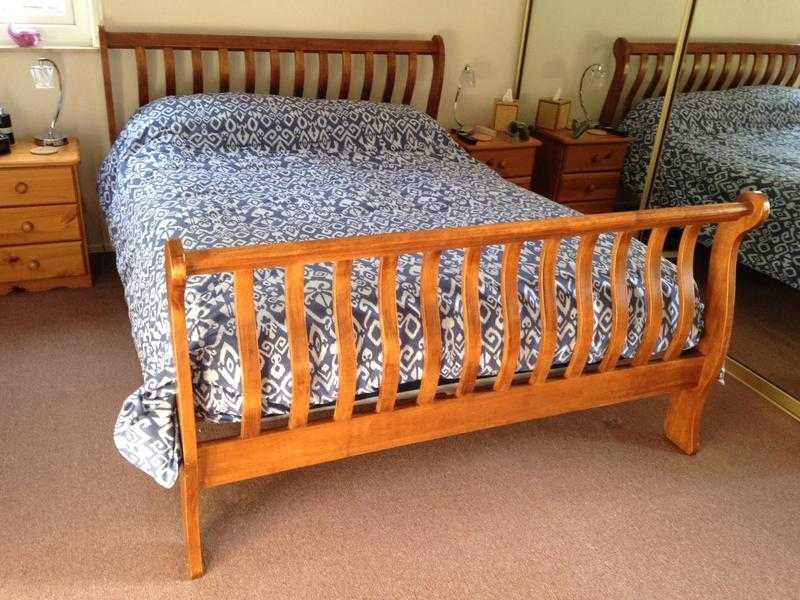 Fantastic Solid Wood Sleigh King Size Bed Frame