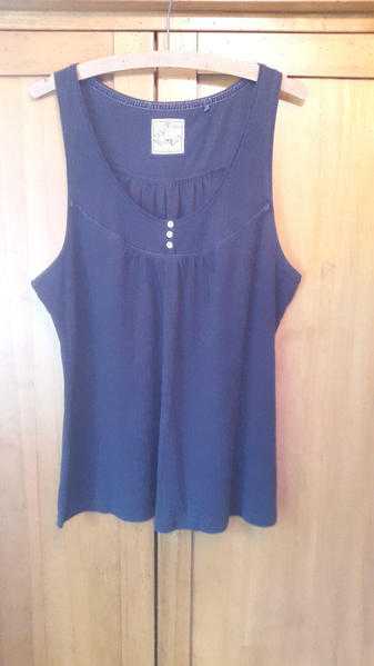 Fat Face Ladies Sleeveless Blue Pyjama Top - Size UK 18