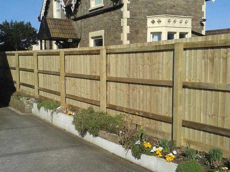 FENCING EMERSONS GREEN BRISTOL GARDEN FENCING EMERSONS GREEN.