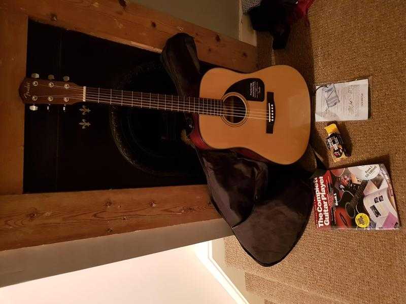 FENDER ACOUSTIC GUITAR