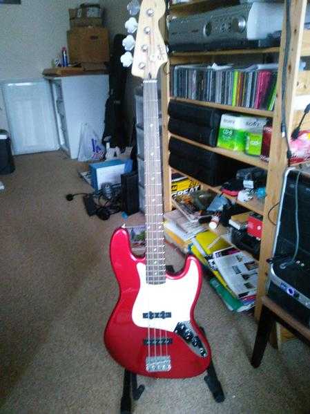 Fender Precision - P Bass - Never used amp In Excellent Condition