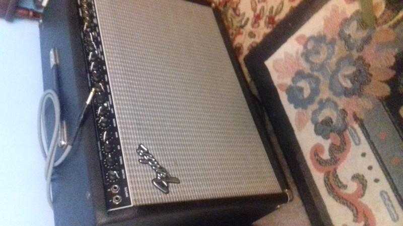 fender ultimate chourus amplifier