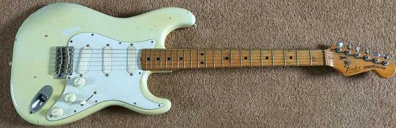 Fender USA Stratocaster 1982 Dan smith era strat. With custom EMG Pickups