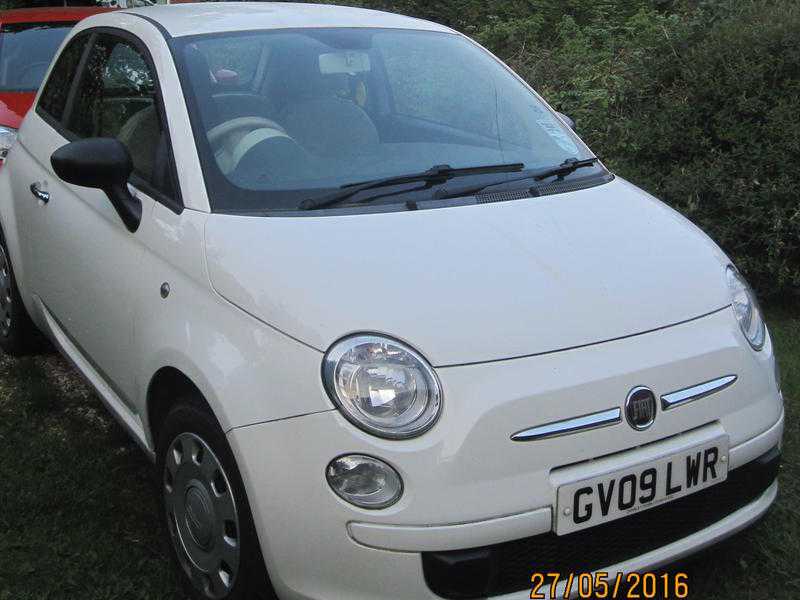 FIAT 500 POP 2009. 1 YRS MOT TAXED ONE LADY OWNER GOOD CONDITION