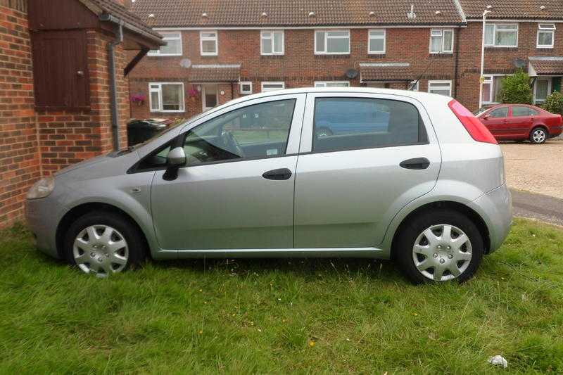 Fiat Grande Punto 2009. automatic. 1yr mot