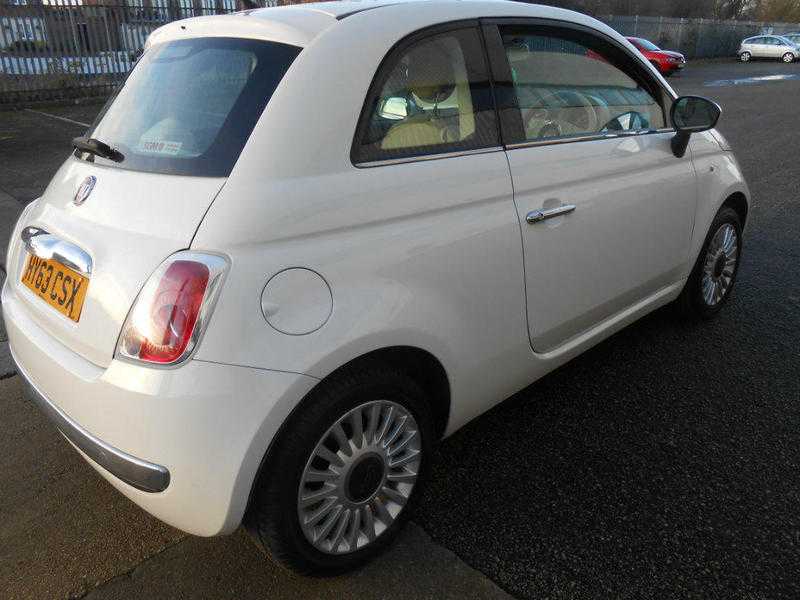 Fiat Lounge 500 2013 - bluetooth, air con, alloy wheels, low mileage (Cat D light repair)