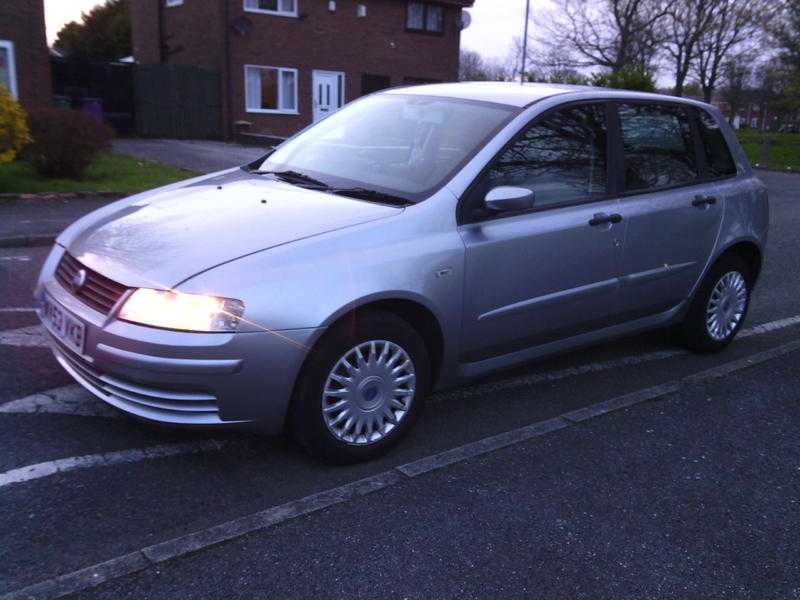 Fiat Stilo 20041.4 16v Active 5 door,Low 75000 miles,Full mot,Cheap taxampinsuranceamppetrol