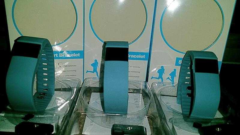 FITTNESS tracker  smart watch