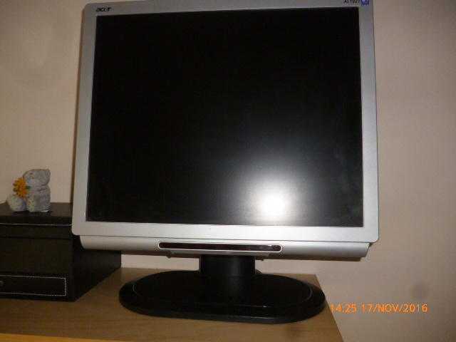 Flat screen 19 -Acer 1921