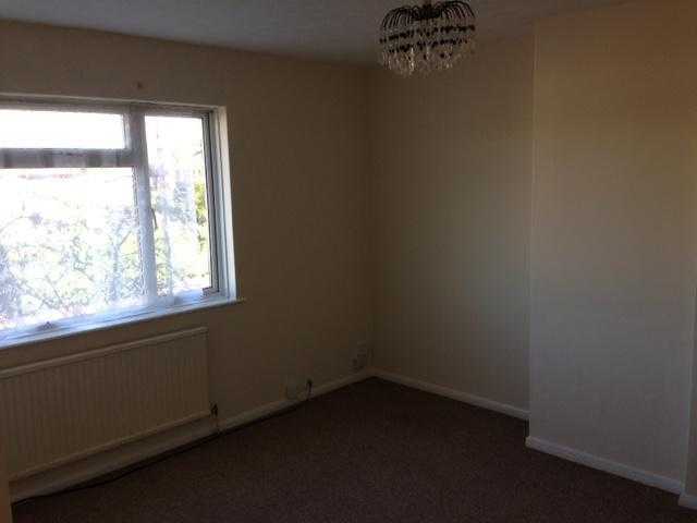 Flat To Let