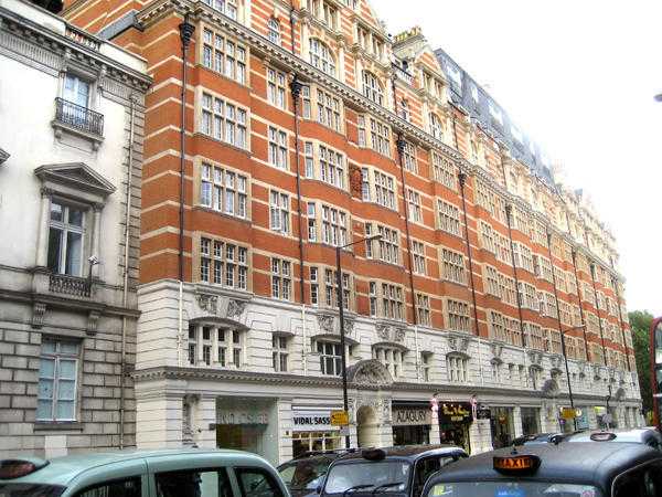 Flat to rent in London, Parkside, Knightsbridge