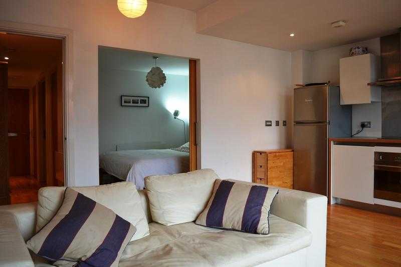 Flat to rent in Park Crescent, Brighton