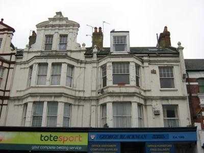 Flat to rent in Sackville Road, Bexhill (525 pcm)