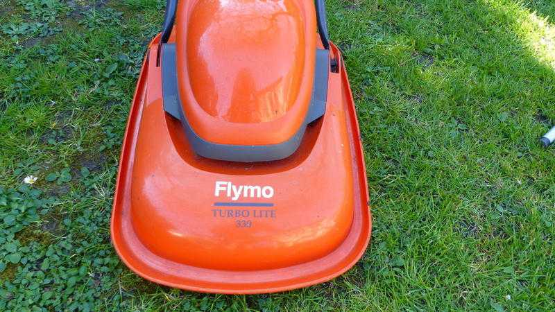 Flymo Turbo Lite 330