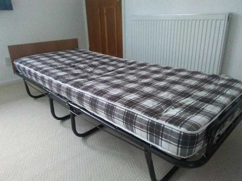 Folding bed