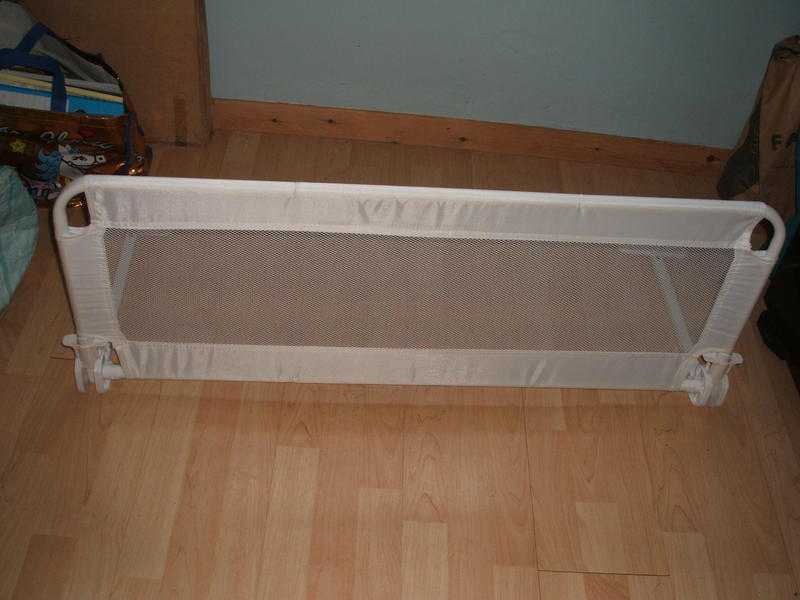 Folding Bed Guard (bedguard)