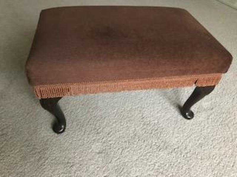 Foot stool ( adjustable )