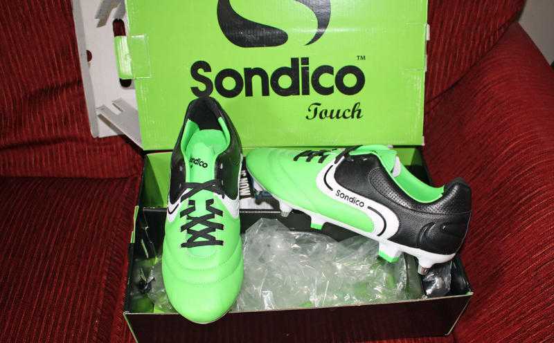 Football Boots Mens Sondico Touch Size 10 New with Box