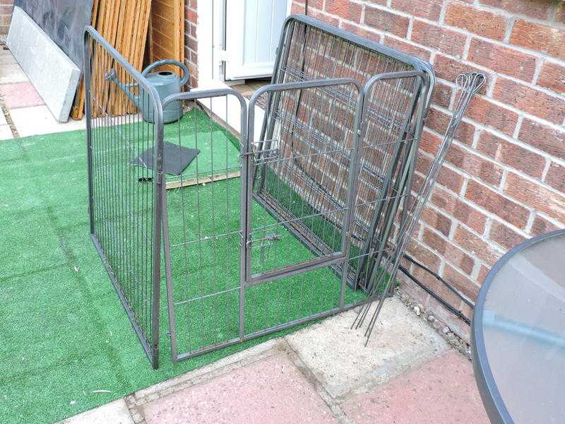 FOR SALE DOG PLAY PEN