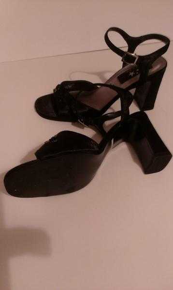 FOR SALE SIZE BLACK BLACK EVENING SHOES