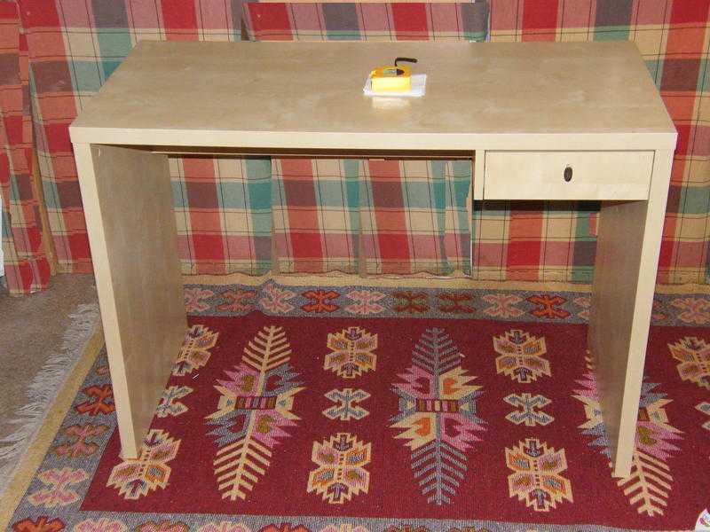 For sale Small Desk