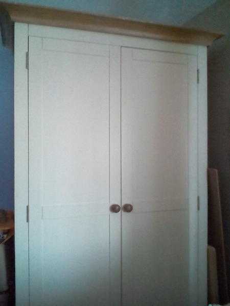 For sale, wardrobe.