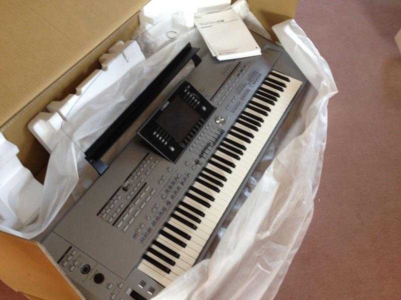 FOR SALE  Yamaha Tyros 5 Workstation Keboard