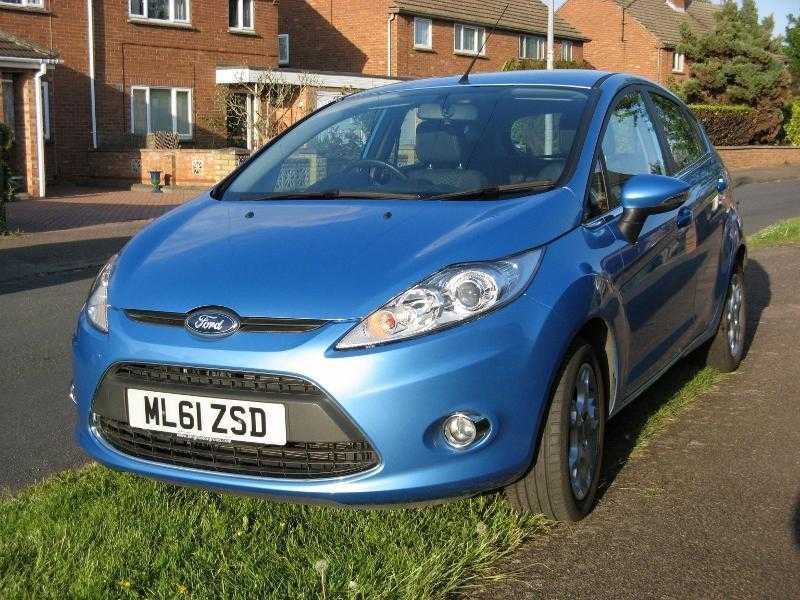 Ford Fiesta 1.25 Zetec 5-Door 2011