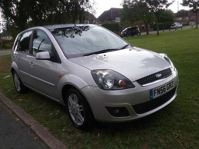 Ford Fiesta Automatic Ghia model full leather 2006