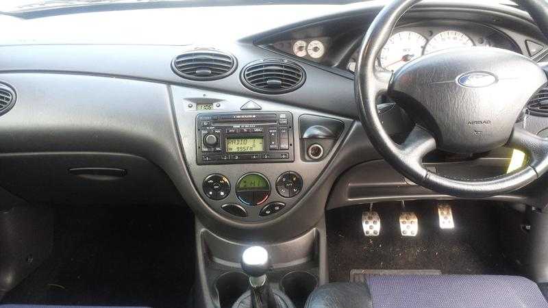 Ford Focus 2004 ST170   2.0 PETROL  SERVICE HISTORY  LONG MOT   DRIVES SUPERB BARGAIN MUST SEE