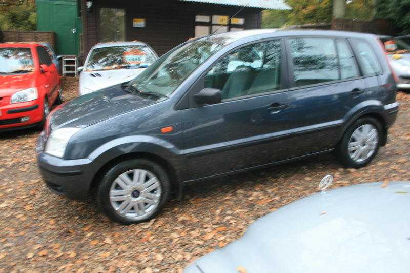 Ford Fusion 2004 GREAT VALUE