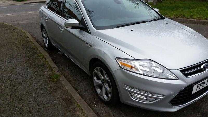 Ford Mondeo 2.0 TDCi Titanium 5dr in Immculate condition with New MOT