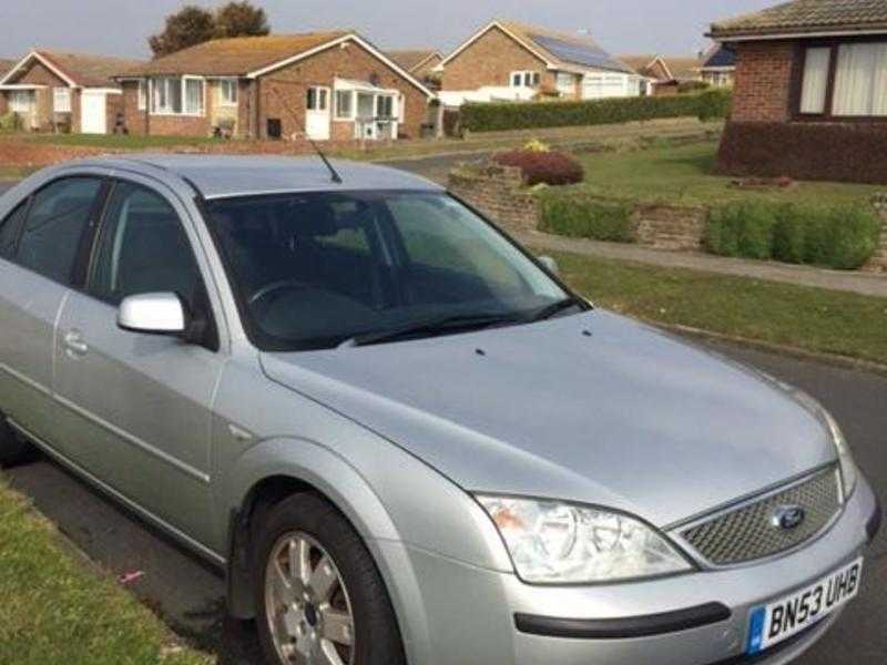 Ford Mondeo 2003 zetec 2.0 litre Very low miles 47921