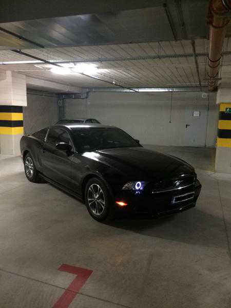 FORD MUSTANG 2014 PREMIUM SPORT 3.7 LITRE V6 305 BHP BLACK WITH BLACK INTERIOR