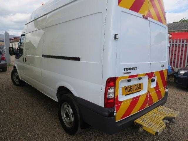 Ford Transit 2011