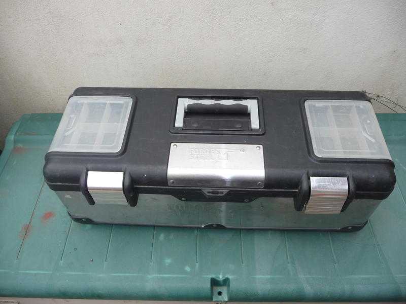 FORGE STEEL 26IN STAINLESS STEEL TOOL BOX
