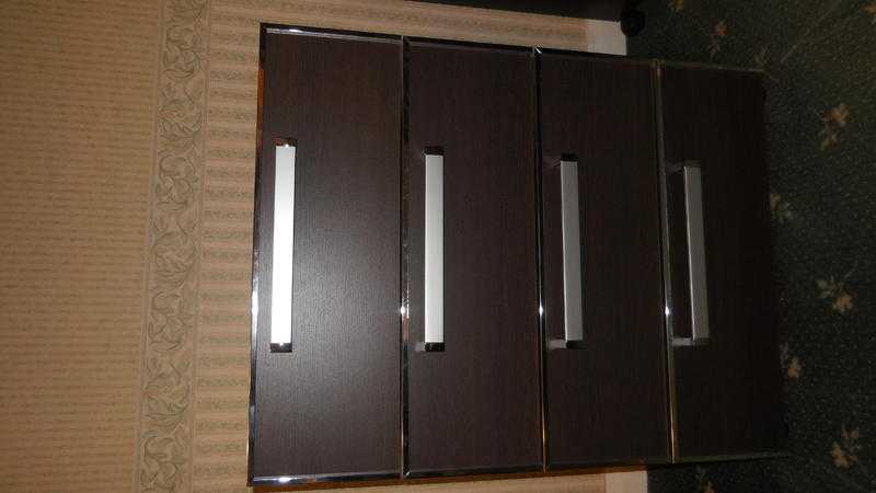 FOUR DRAWER CHEST OF DRAWERS