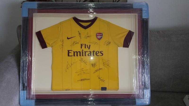 Framed amp signed Arsenal FC 2010 away shirt