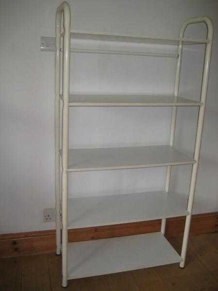 FREE Bookshelvesdisplay unit