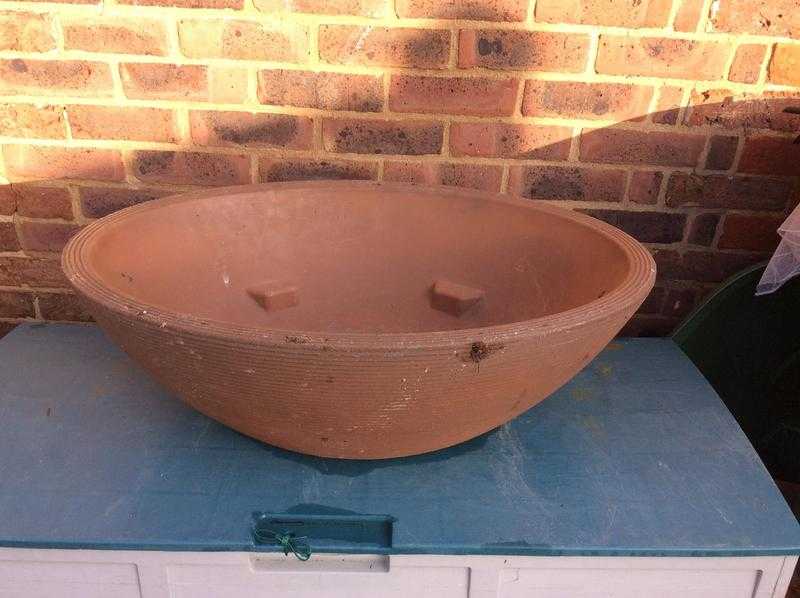 FREE BROWN PLANTER FREE