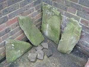 Free Cotswolds stone precast  garden walling blocks and paving a good lot never used