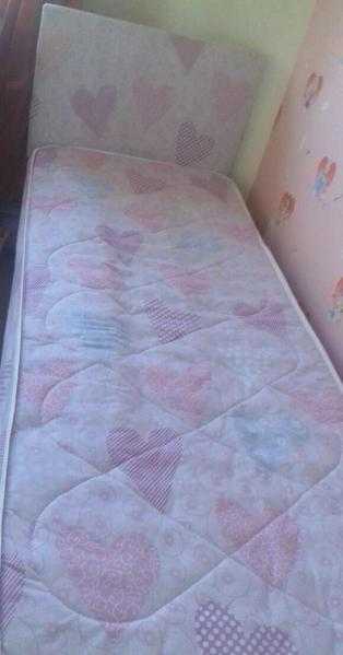 FREE Girls single beds