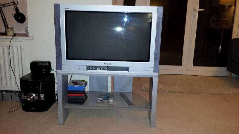 FREE  Panasonic Quintrix 32quot Flat screen TV