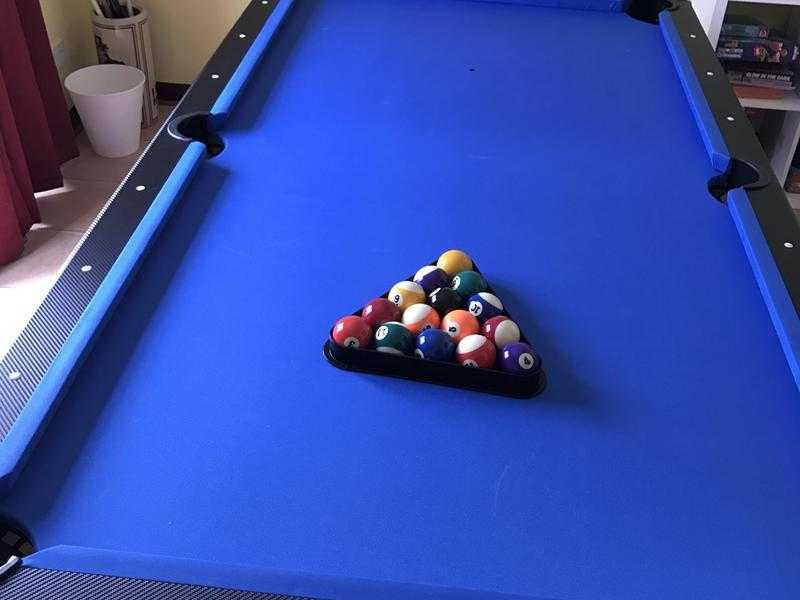 FREE TO GOOD HOME....Pool table