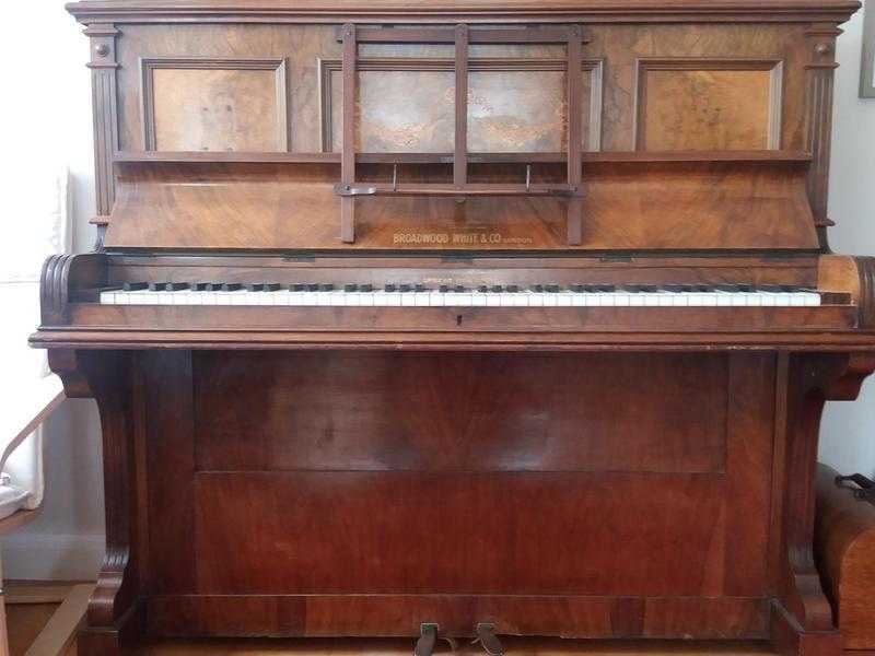 Free upright piano