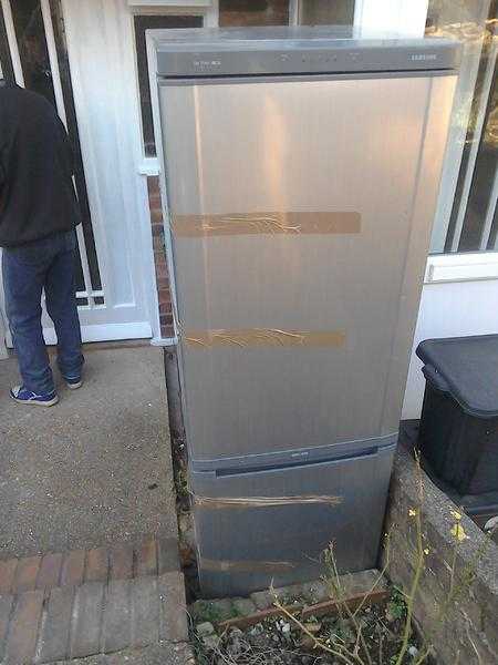 Fridge freezer