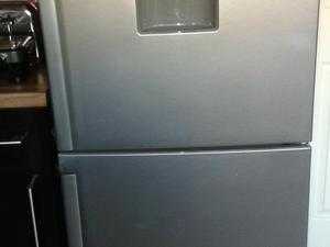 FRIDGE FREEZER.