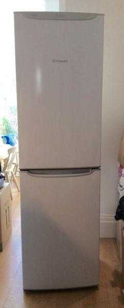 Fridge freezer 6ft tall freestanding in white